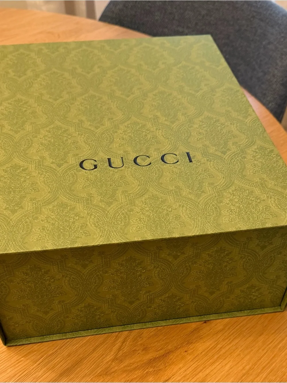 Gucci Cream Leather Mini Bucket Bag with Sherry Line Shoulder Strap - Picture 12 of 12